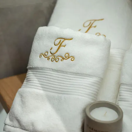 Freja- Luxury Old Town Center 扎达尔