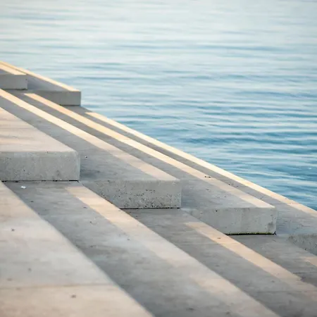 Freja- Luxury Old Town Center * ザダル